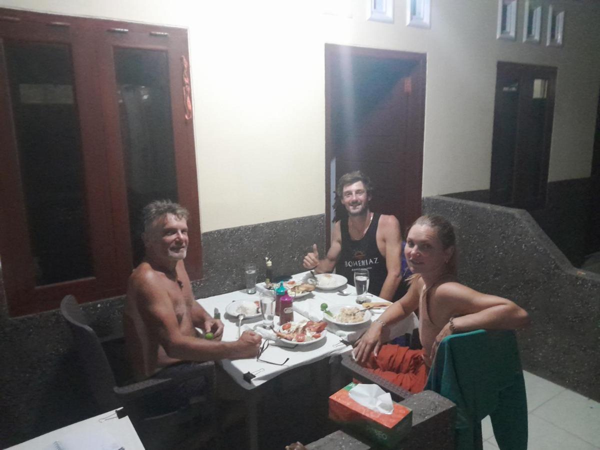 Mango Homestay Sekotong Esterno foto
