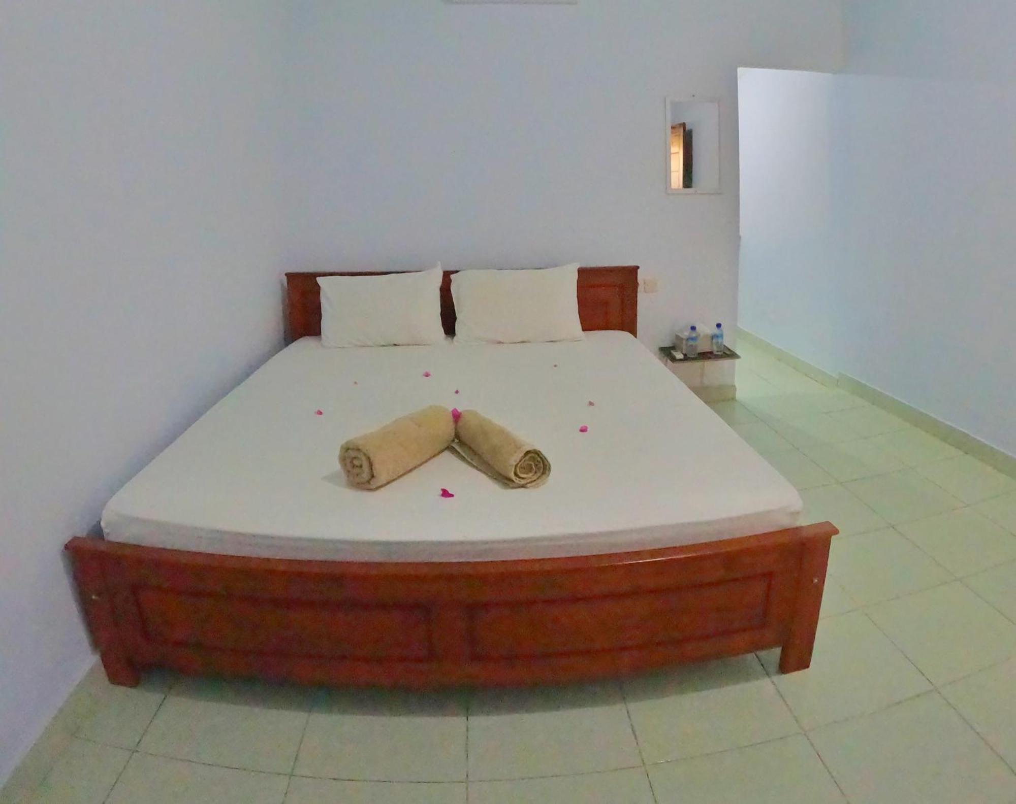 Mango Homestay Sekotong Esterno foto